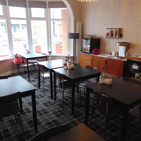 The Golden Sands B&B Blackpool Esterno foto