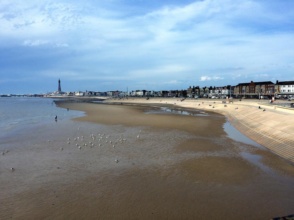 The Golden Sands B&B Blackpool Esterno foto