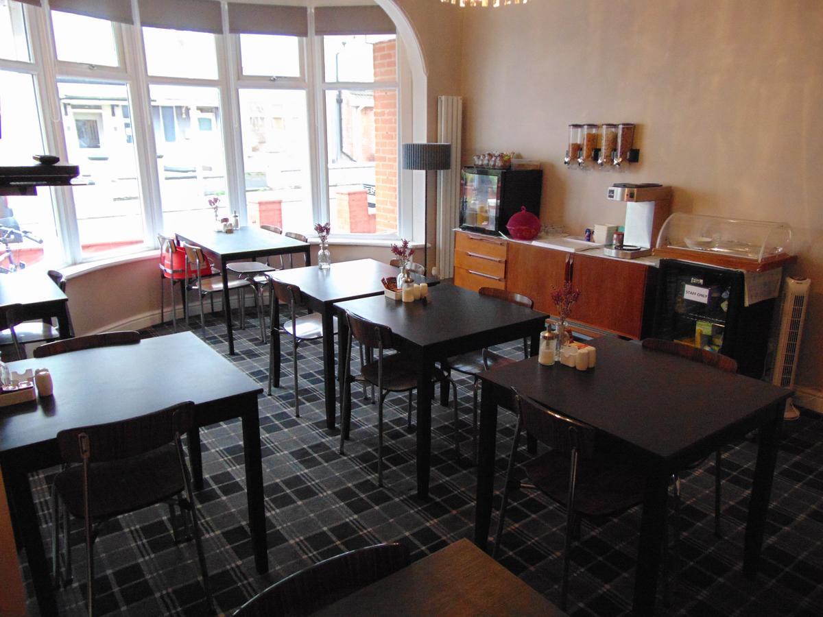 The Golden Sands B&B Blackpool Esterno foto